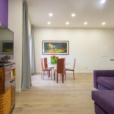 Stunning & Luxurious 1Br Apt 1 Min Walk By Duomo فلورنس المظهر الخارجي الصورة