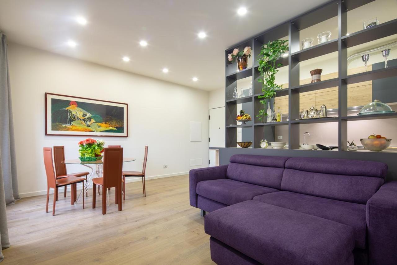 Stunning & Luxurious 1Br Apt 1 Min Walk By Duomo فلورنس المظهر الخارجي الصورة
