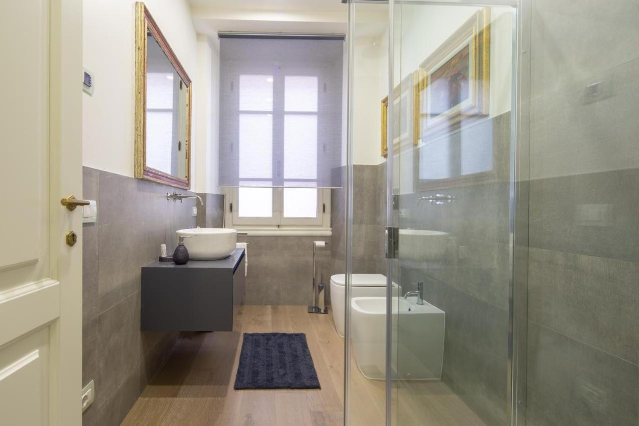 Stunning & Luxurious 1Br Apt 1 Min Walk By Duomo فلورنس المظهر الخارجي الصورة