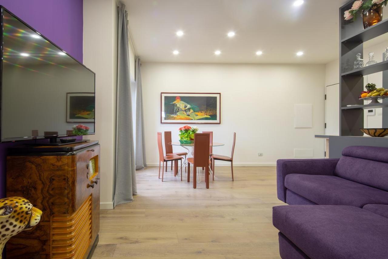 Stunning & Luxurious 1Br Apt 1 Min Walk By Duomo فلورنس المظهر الخارجي الصورة